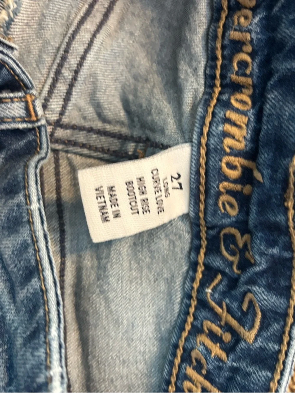 Abercrombie & Fitch High Rise Boot Cut Jeans - Picture 10 of 10